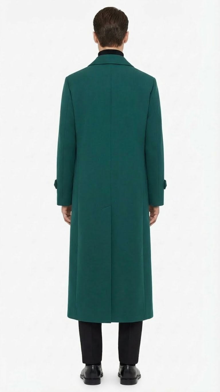 Men's Alberto Nardoni green overcoat: Tailored, straight cut. Solid green fabric. Classic collar, long sleeves, back vent. Full length.