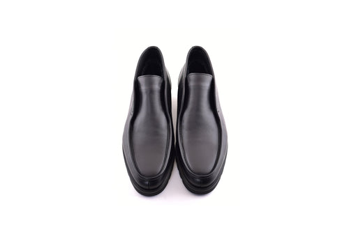 C185-7520 Shearling Lined Chukka Boot-Black
