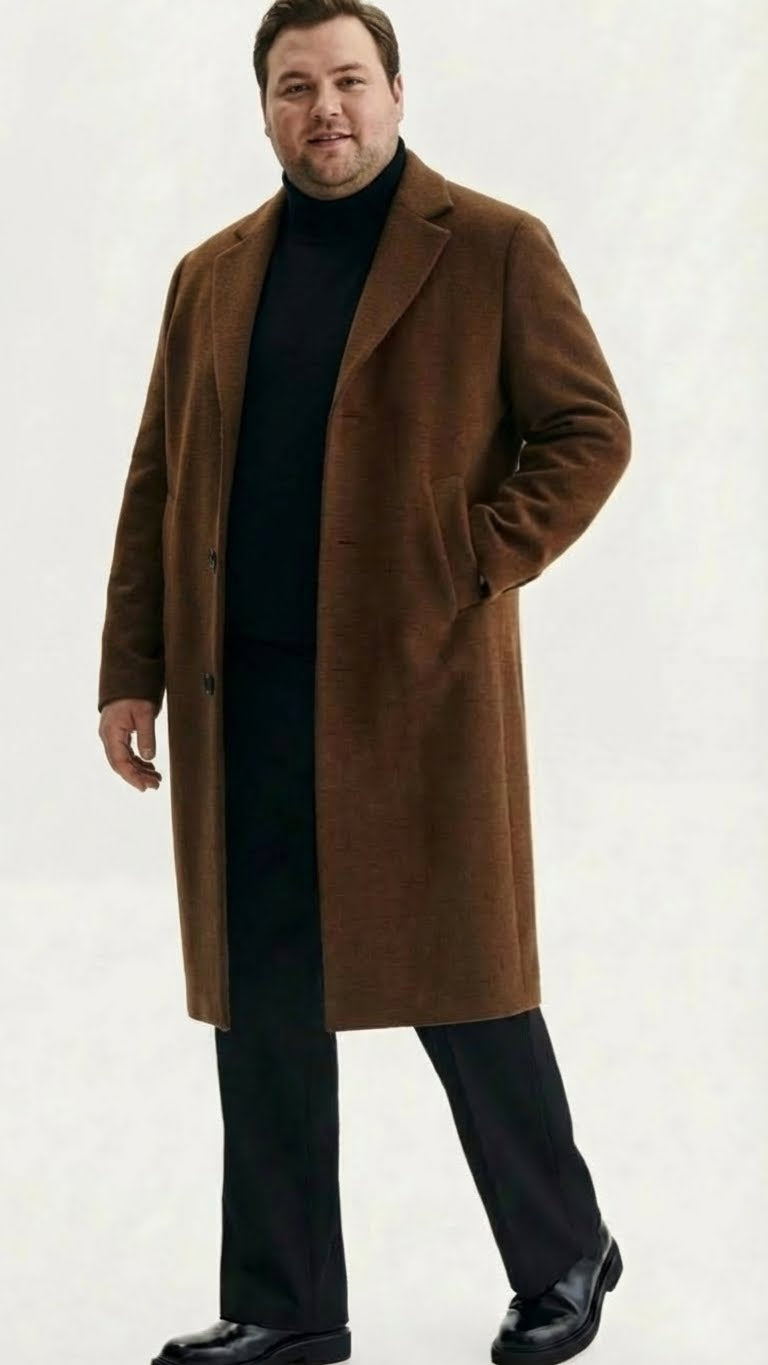 Alberto Nardoni men's brown wool overcoat. Long, straight cut, below-the-knee length with a two-button single-breasted closure. Soft wool, solid brown. Wide lapels, side pockets.