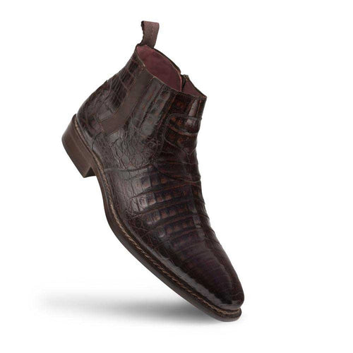 Mezlan Blackmore men's boot in brown crocodile leather. Plain toe, slightly pointed shape, and low heel.