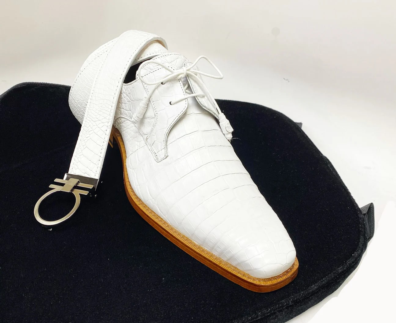Mezlan Anderson Men's Crocodile Oxford – White | Genuine Exotic Leather Dress Shoe