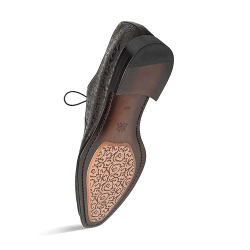 Mezlan Lontani brogue derby shoes with two-tone black/burgundy patina leather. Rounded toe, brogue detailing, and textured sole with decorative pattern.