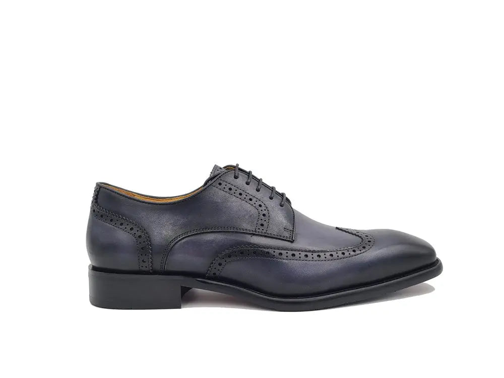 Men’s Wingtip Oxford with Blucher Construction