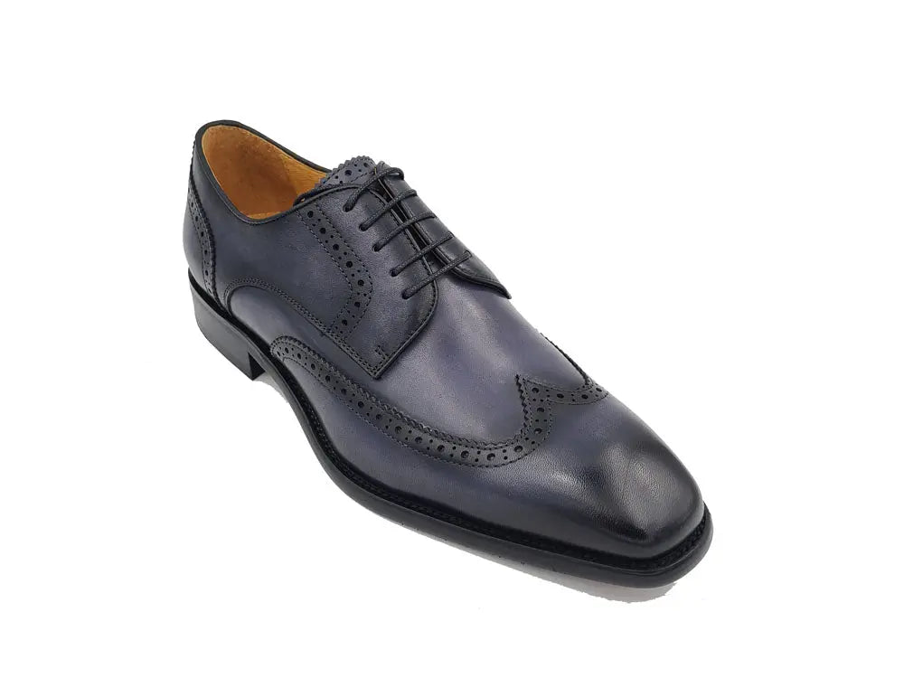 Men’s Wingtip Oxford with Blucher Construction