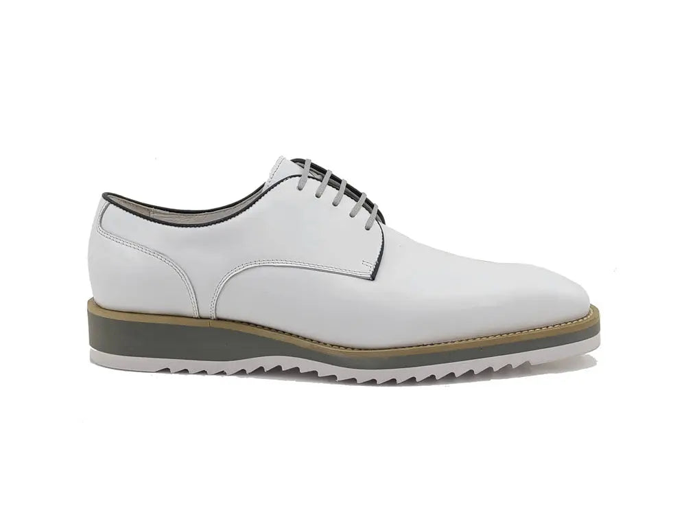 Men’s Burnished Leather Lace-Up Derby Shoes