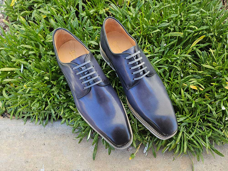 Carrucci Burnished Leather Derby Lace-Up Shoe