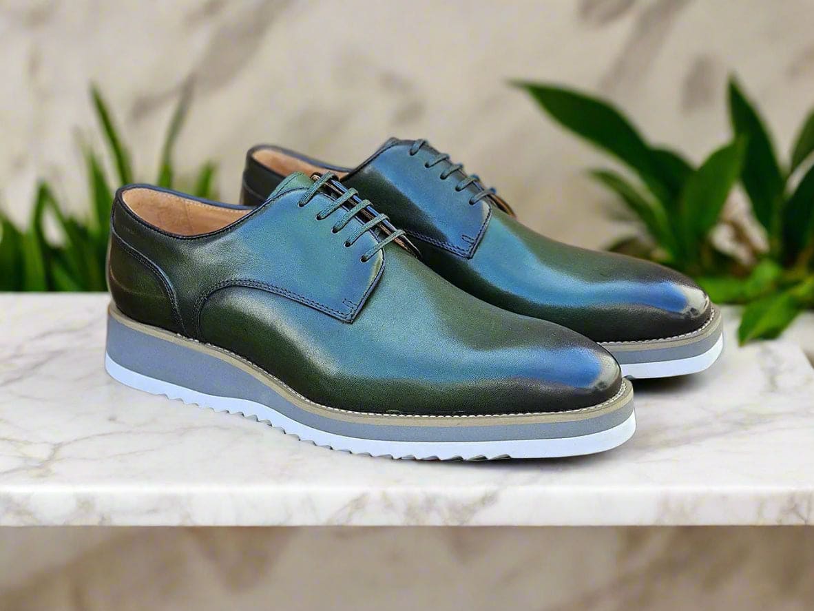 Men’s Burnished Leather Lace-Up Derby Shoes