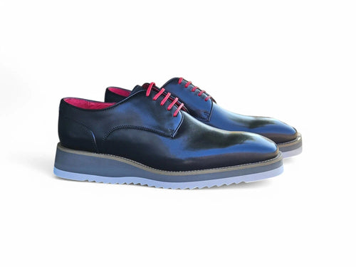 Burnished Lace-up Leather Derby Carrucci