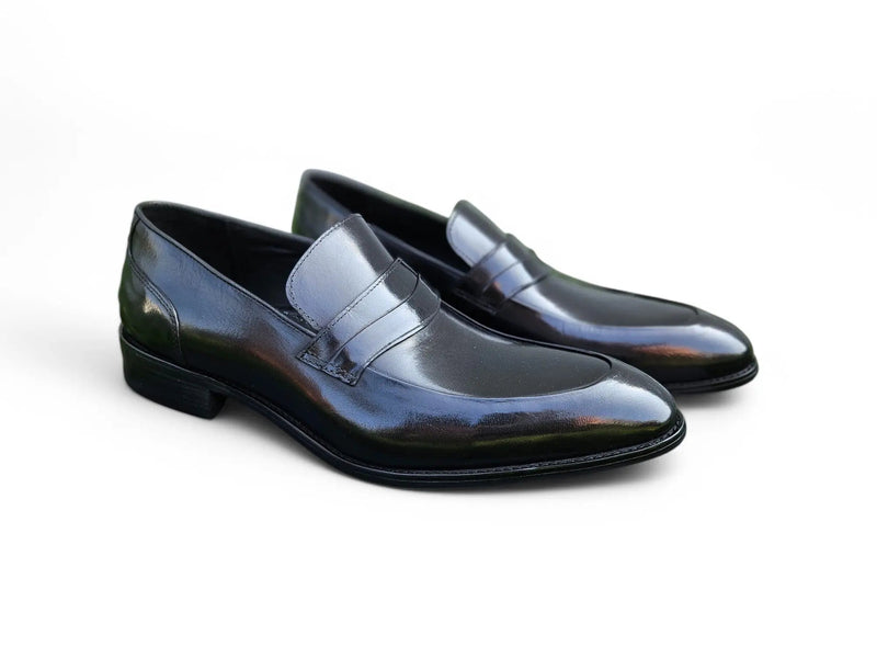 Carrucci Calfskin Penny Loafer: Modern Classic Style