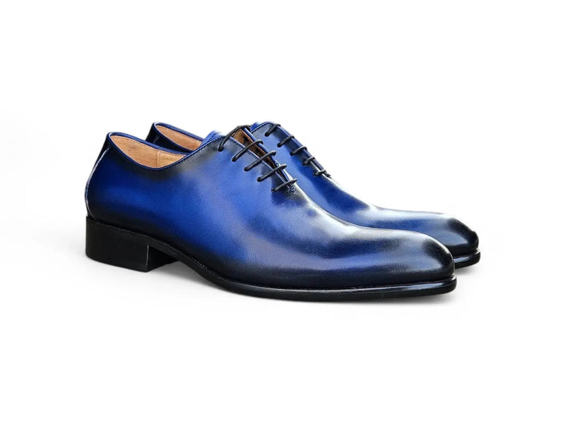 Carrucci: Polished Calfskin Whole Cut Oxford Dress Shoe