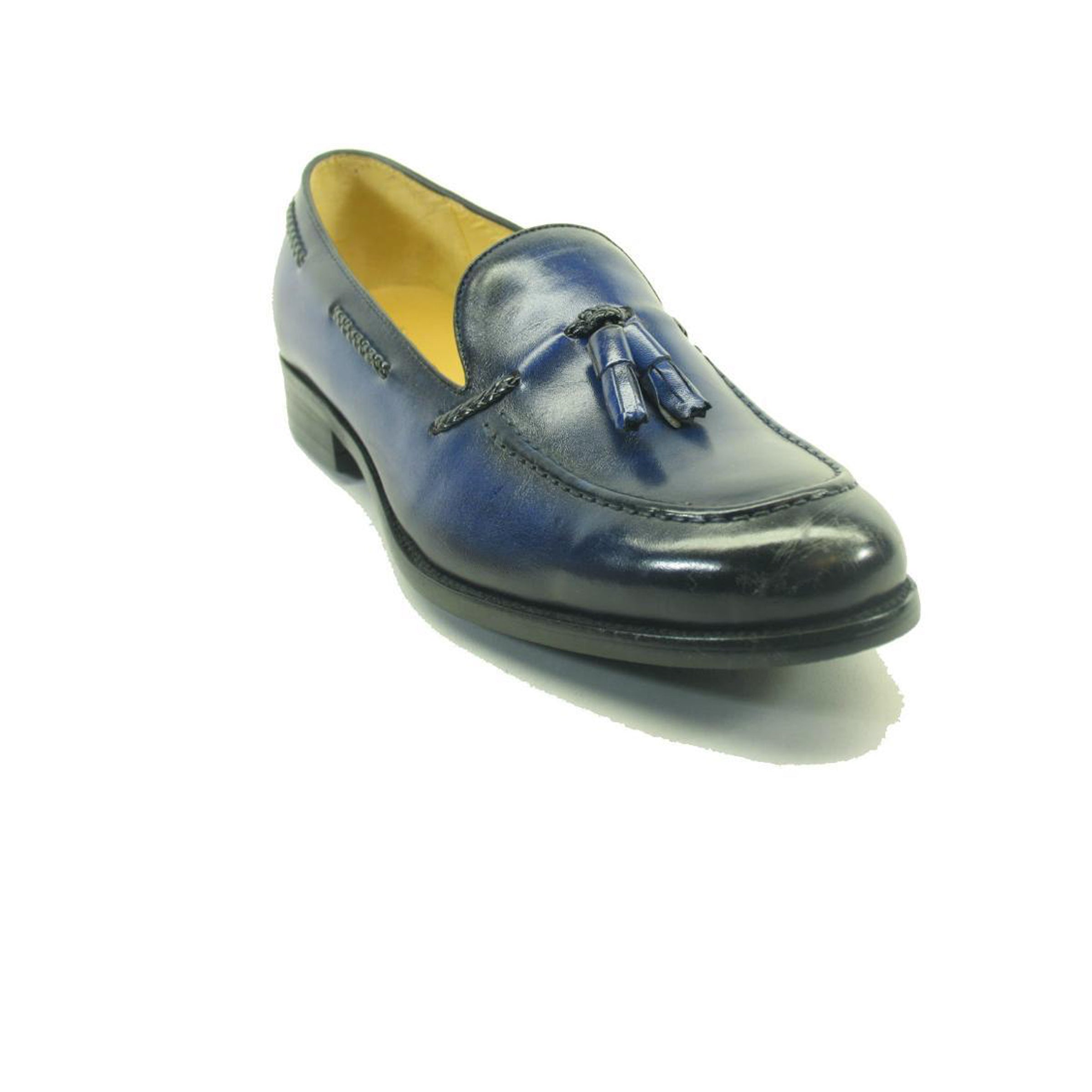 Mens Carrucci Timeless Leather Tassel Loafer in Burgundy