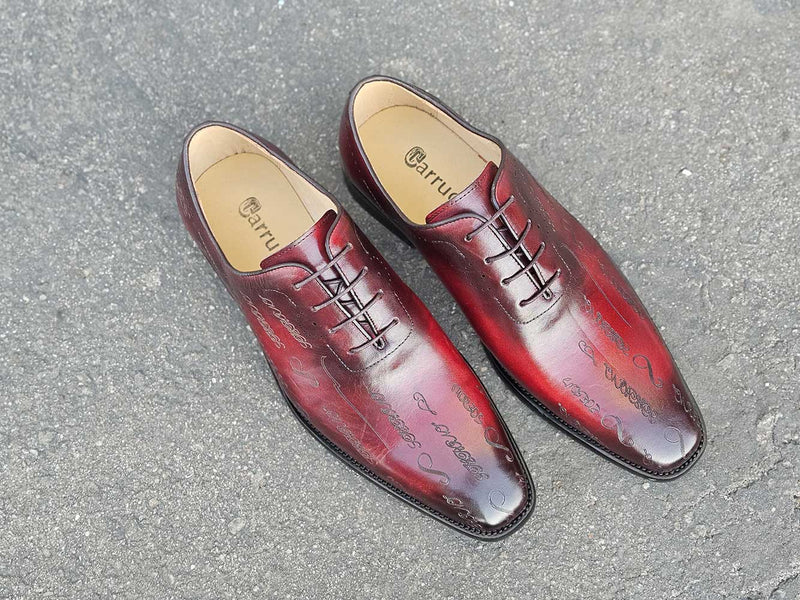 Carrucci Embossed Wholecut Oxford