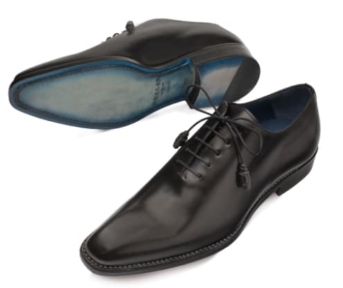 Mezlan's black calfskin balmoral: pointed toe, smooth upper, lace-up. Features a blue interior and polished sole. A sophisticated, dressy shoe.