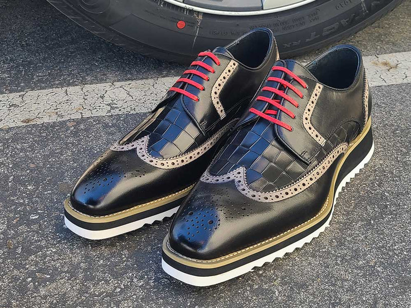 Carrucci Gorgeous Lace-Up Oxford