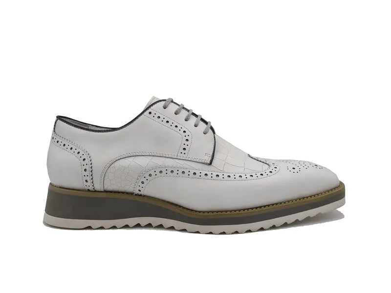 Carrucci Gorgeous Lace-Up Oxford