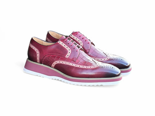 Gorgeous Lace-Up Oxford Carrucci