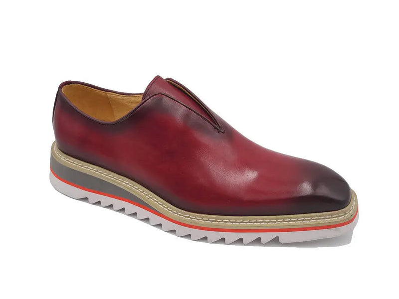 Carrucci Laceless Loafer with Contrast color lightweight sole