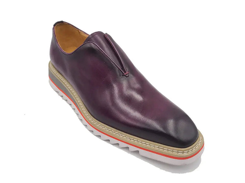 Carrucci Laceless Loafer with Contrast color lightweight sole
