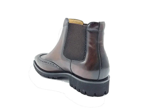 Men’s Lug Sole Wingtip Chelsea Boot