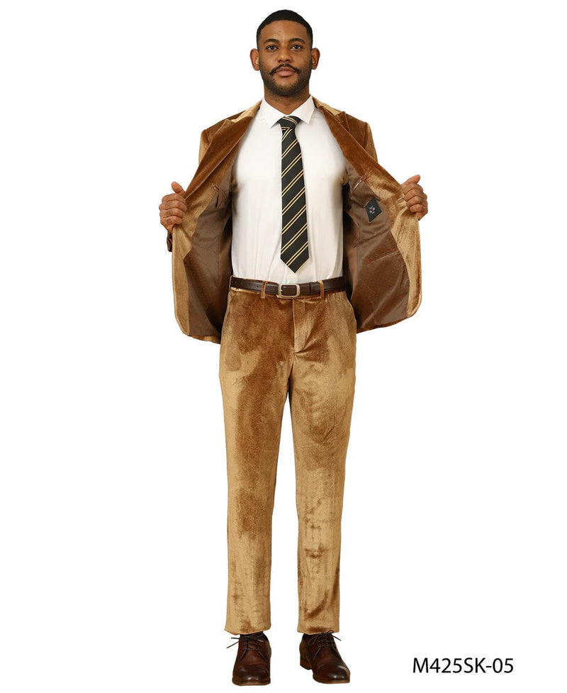 Double-breasted blazer in gold paisley fabric. Big and tall fit with a structured shape and smooth, shiny texture.