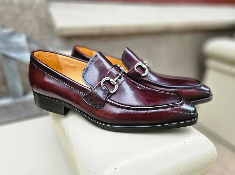 Carrucci Men's Burnished Signature Buckle Loafer