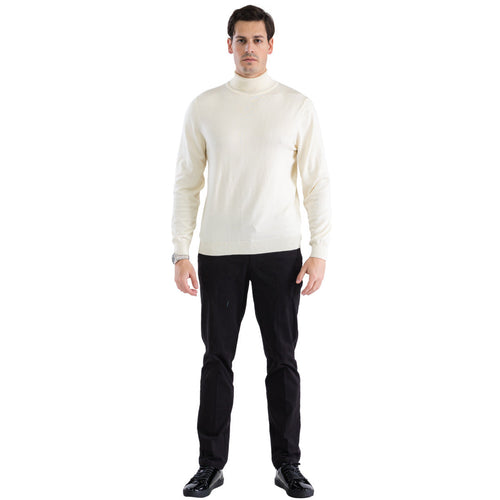 Men's Alberto Nardoni off-white turtleneck sweater. Fitted silhouette, long sleeves, high collar. Ribbed cuffs and hem. Soft, knit fabric.