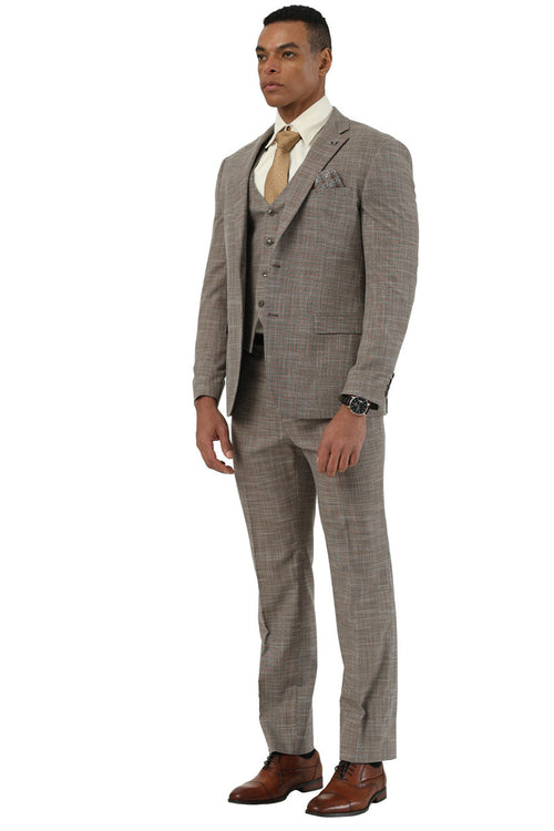 Stacy Adams light brown suit: sharkskin weave, subtle check. Two-button jacket, notched lapel, three-piece vest. Tailored, straight-leg trousers for a coordinated look.