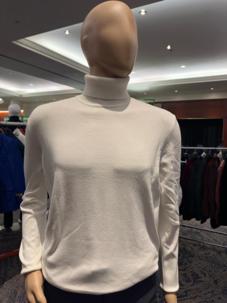 Turtleneck Sweater - Slim White and Cream Color