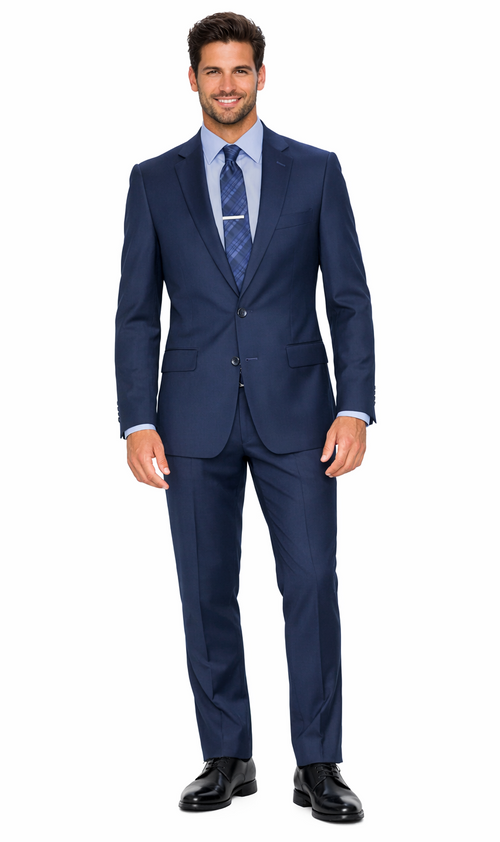 Albertonardoni Carlo Lusso French Blue suit: tailored, structured silhouette. Solid French blue fabric, two-button, single-breasted jacket with notch lapels, slim-fit trousers. Paired with light blue shirt, patterned tie.