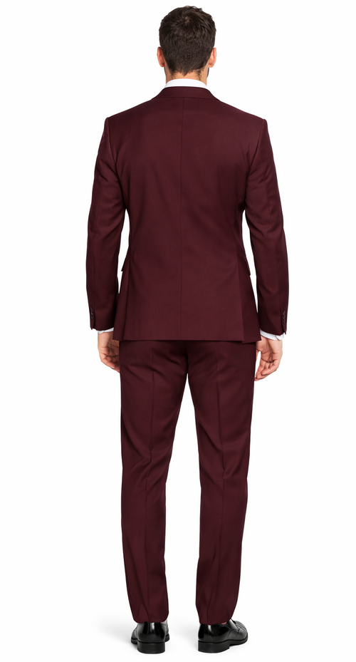 Giorgio Fiorelli burgundy two-button suit: tailored silhouette, smooth fabric, matching trousers, single back vent. Classic design, no prominent patterns. Shirt and other accessories not visible.