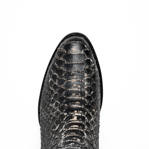 Marco Di Milano Kansas Lisba cowboy boots. Round toe with structured leather upper featuring a textured, reptilian pattern in black and gray. Visible stitching and a distinct sole.