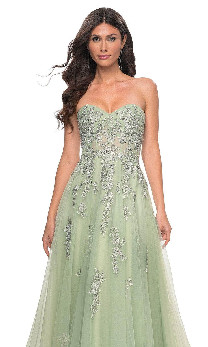 La Femme 32084 Lace Ornate Sweetheart Prom Dress