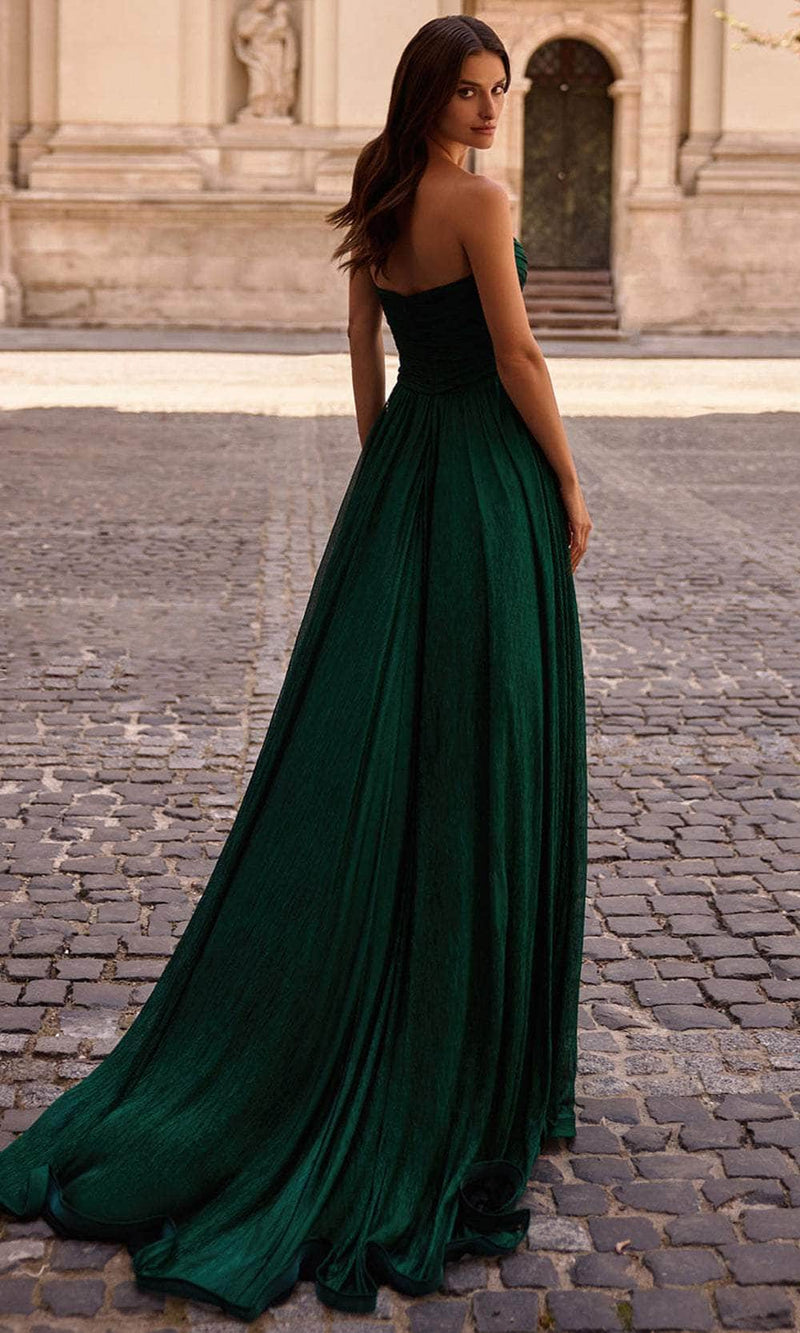 La Femme 32382 Metallic Chiffon Sweetheart Evening Gown