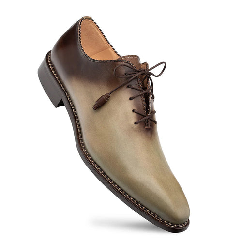 Mezlan Barbaro Oxford: Two-tone leather upper (olive to mocha). Rounded toe, stitched edge, thin laces. Dark brown heel, minimalist design.