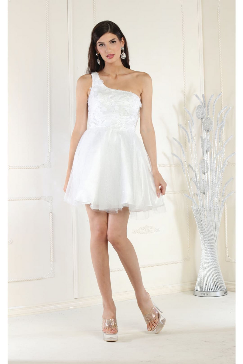 Dama Dresses for Quinceanera in White Style MQ1937 Quince Outfit