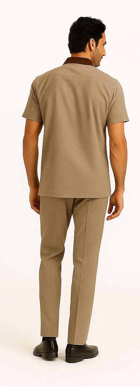 Men's brown and tan houndstooth two-piece walking suit. Short-sleeved shirt with classic collar. Straight-fit pants with visible seams. Classic, tailored style.