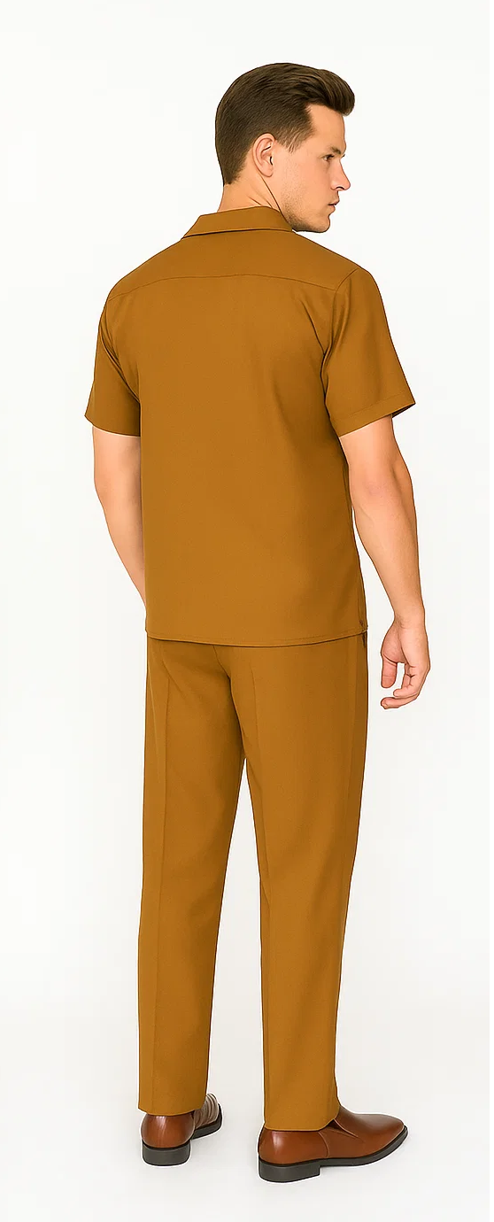 Men's caramel leisure suit. Features a short-sleeved shirt with a standard collar and straight fit, plus matching straight-leg pants. Made from a smooth, lightweight fabric.