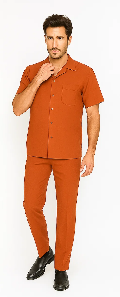 Papaya-colored men's leisure suit: short-sleeve shirt with a classic collar, front pocket, and button-up design. Matching slim-fit pants. Lightweight fabric for comfort.