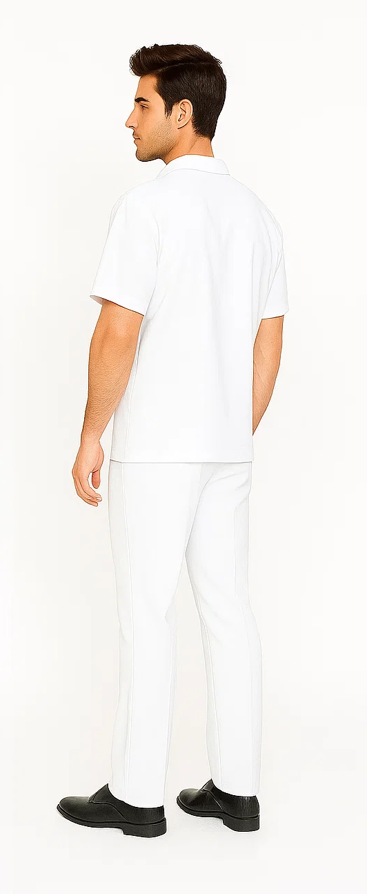 Men's white leisure suit: short-sleeved shirt with standard collar & straight cut, matching slim-fit pants. Lightweight fabric. Perfect for casual wear.