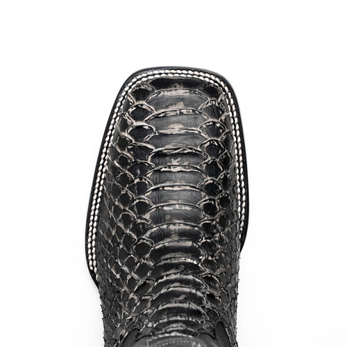 Marco Di Milano Missouri Stone boots. White & gray python texture. Square toe with contrasting white stitching. Cowboy style.