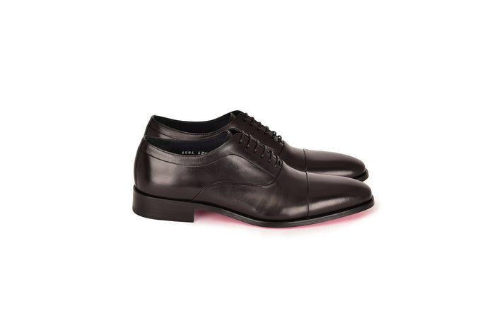 C0001107-6694 Cap toe lace up-Black