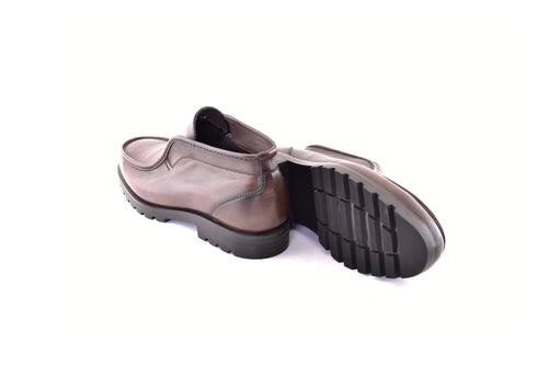 C186-7520 Shearling Lined Chukka Boot-Brown