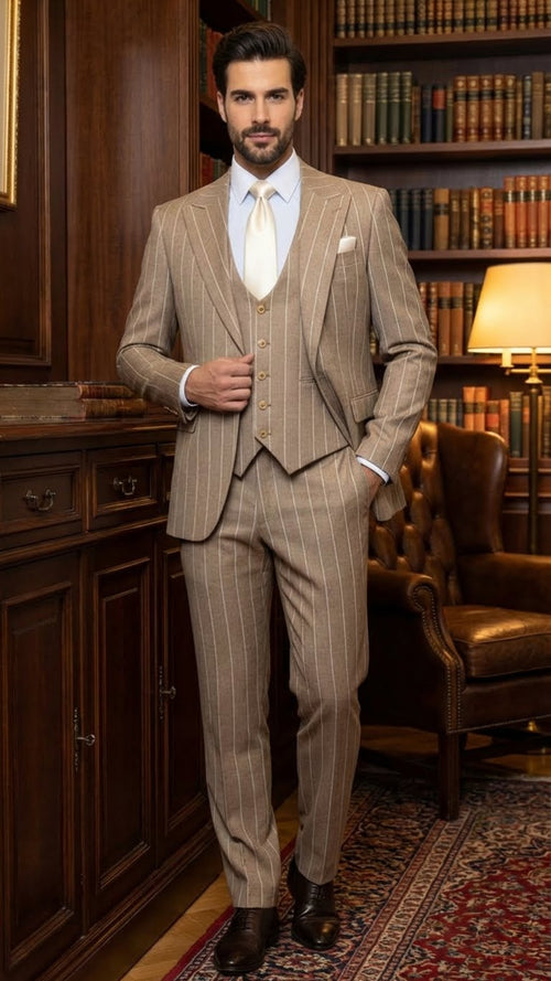Men's beige pinstripe three-piece suit: single-breasted blazer, notched lapel, textured fabric. Matching vest, five-button closure. Tailored trousers, tapered ankles. Light shirt and tie complete the look.
