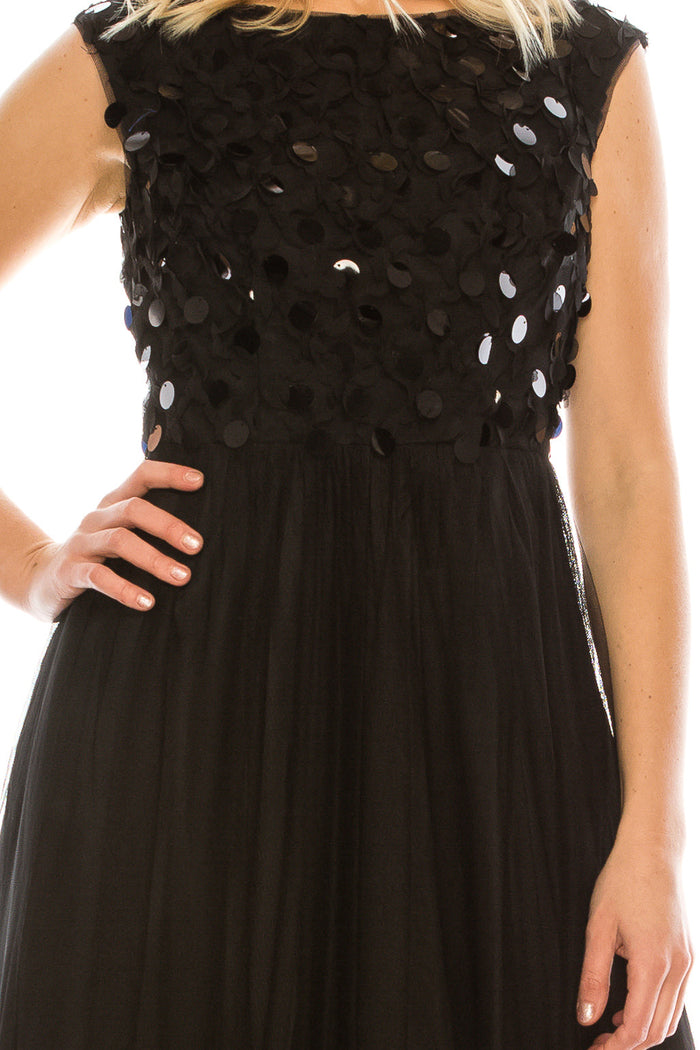 Aidan Mattox MN1E200046 Sleeveless Embellished Evening A-Line Dress with V-Neckline and Beaded Detailing