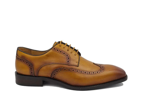 Menâ€™s Wingtip Oxford with Blucher Construction