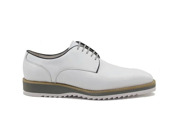 Carrucci Burnished Lace-up Leather Derby
