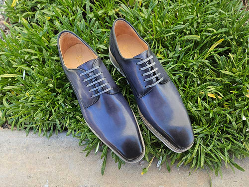 Mens Burnished Leather Lace-Up Derby Shoes