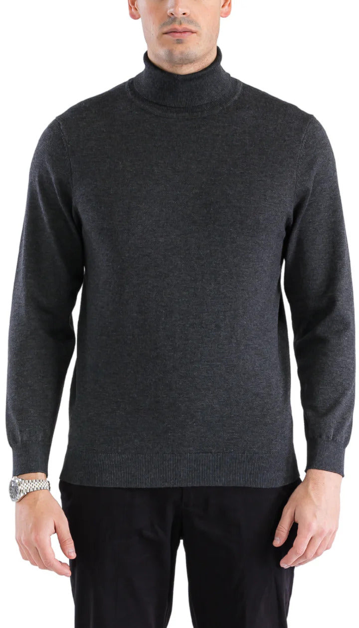 Alberto Nardoni men's charcoal pullover turtleneck sweater. Fitted, knit, smooth texture. High turtleneck, long sleeves, ribbed cuffs/hem. Solid charcoal color, streamlined silhouette.
