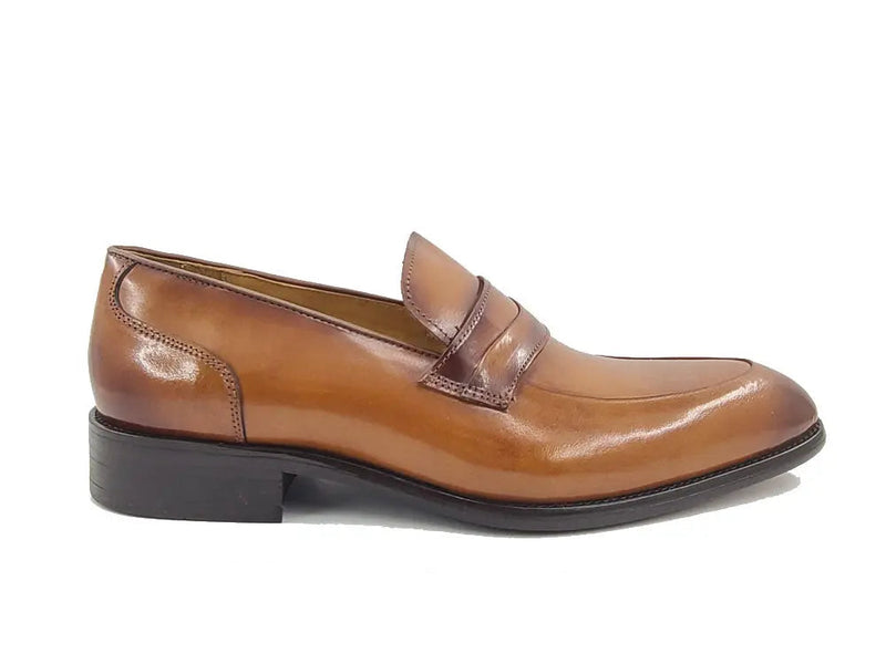 Carrucci Calfskin Penny Loafer: Modern Classic Style