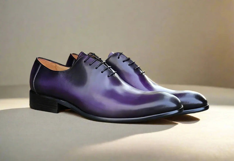 Carrucci: Polished Calfskin Whole Cut Oxford Dress Shoe